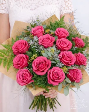 Bouquet de 12 rosas rosa 52€ diámetro aprox 45 cm Opción con 18 rosas 72€