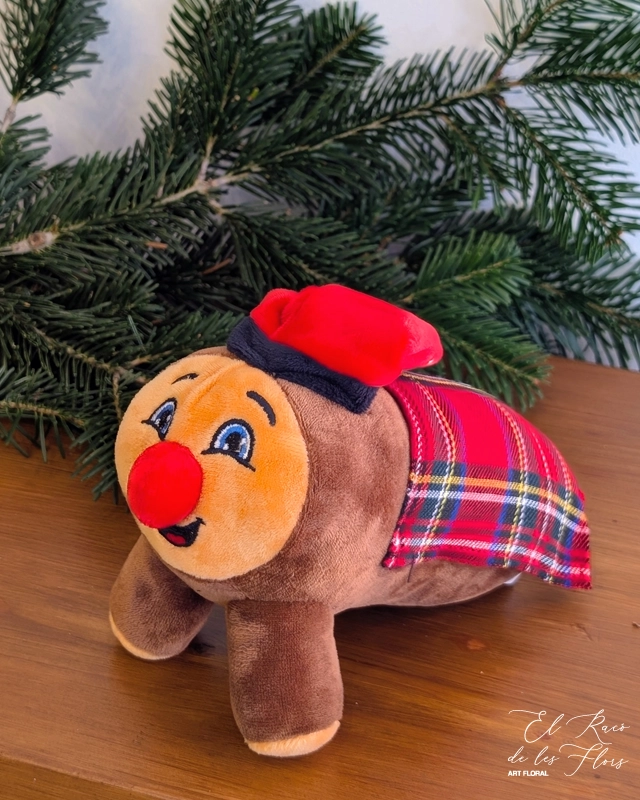 Tió peluche pequeño Precio 9,90€ Medidas 19cm largo x 12cm altura